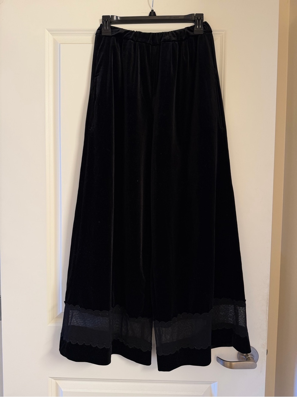 Candy stripper Black Velvet A-Line Skirt with Lace Hem